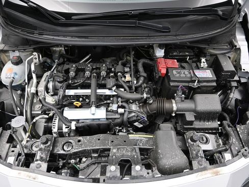 New 2025 Nissan Versa SR w/ Trunk Package FWD image 25