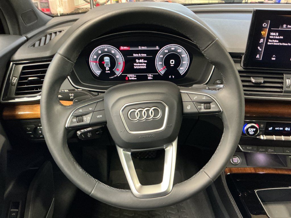 Used 2023 Audi Q5 2.0T Premium Plus AWD/4WD image 22