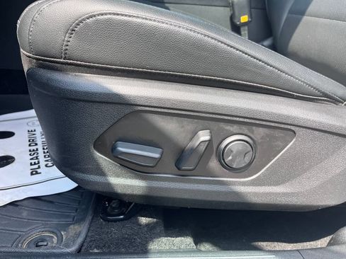 Certified 2025 Kia Sportage SX AWD/4WD image 11
