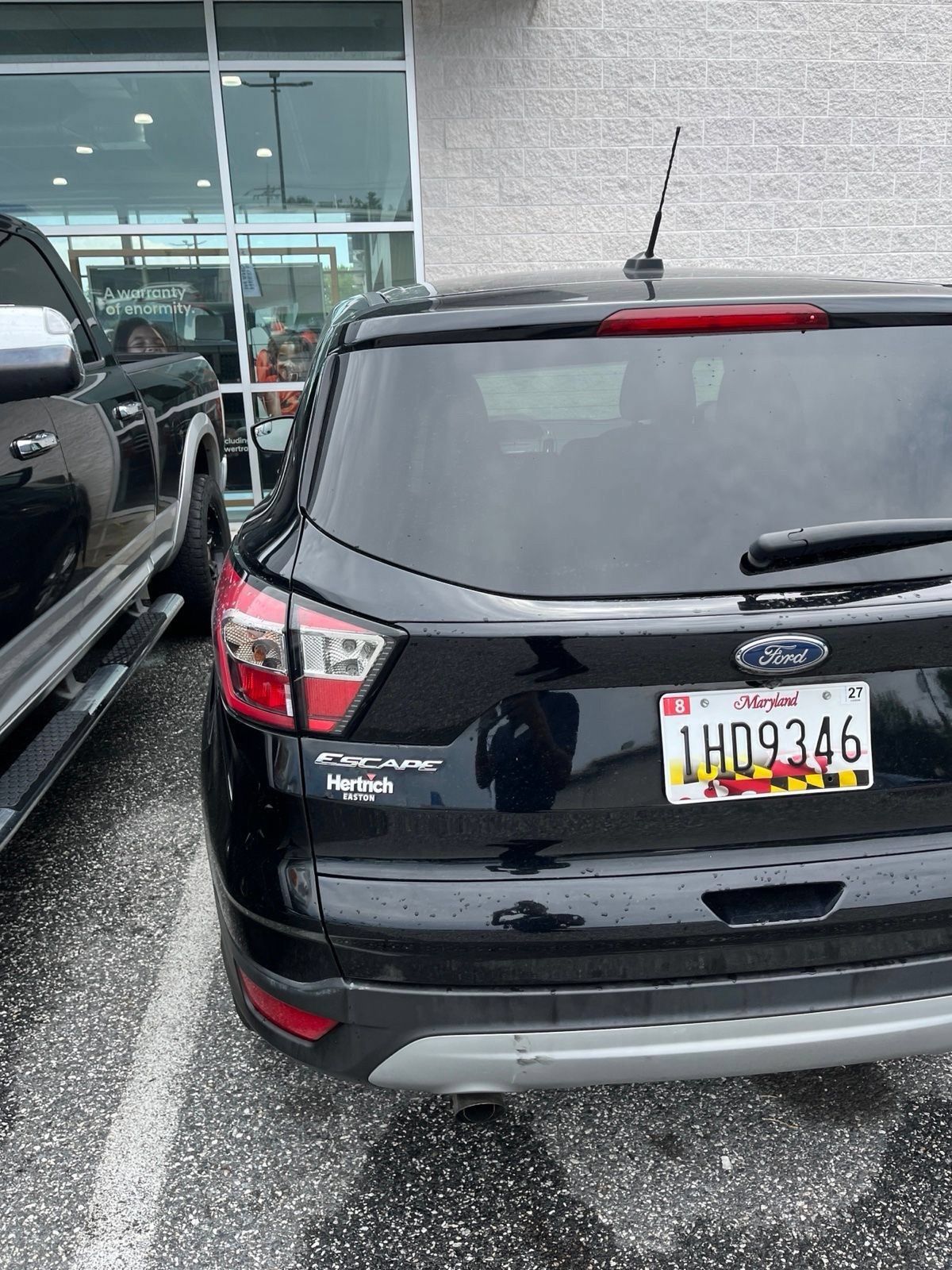 Used 2017 Ford Escape SE AWD/4WD image 3