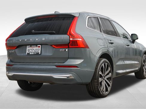 Used 2023 Volvo XC60 B5 Ultimate w/ Climate Package image 6