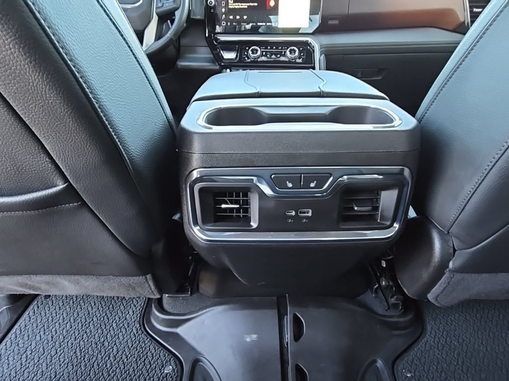 Used 2025 GMC Sierra 3500 Denali AWD/4WD image 30