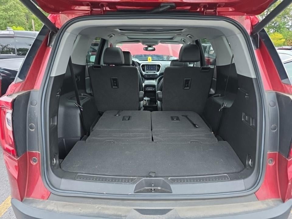 Used 2022 GMC Acadia SLT w/ Elevation Edition FWD image 9