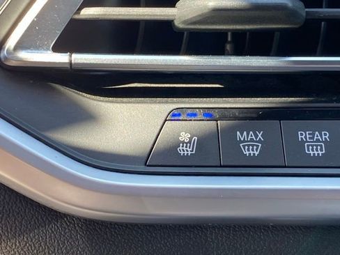 Used 2020 BMW X7 M50i image 26