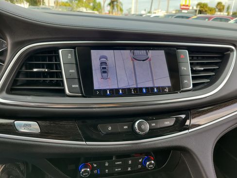 Used 2021 Buick Enclave Avenir w/ Avenir Technology Package image 27