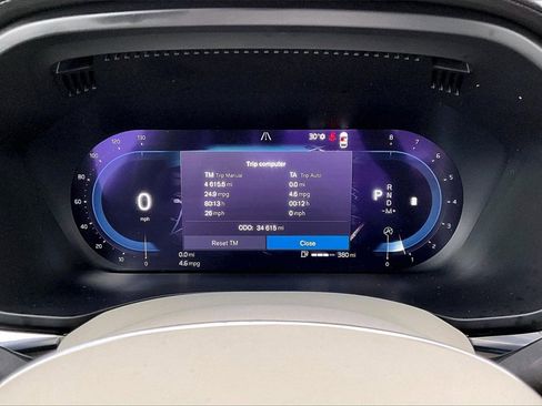 Certified 2023 Volvo XC60 B5 Ultimate w/ Climate Package image 13