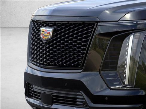 New 2026 Cadillac Escalade ESV Platinum Sport w/ LPO, ONYX Package AWD/4WD image 13