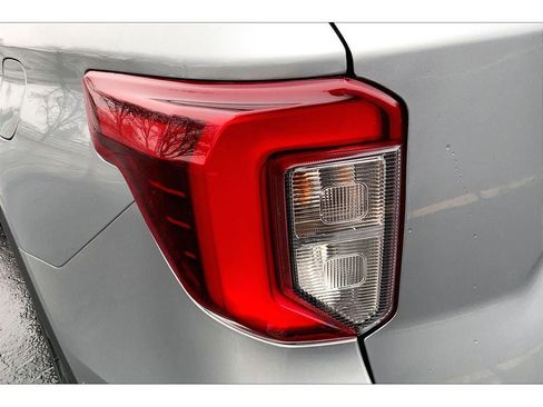 Used 2024 Ford Explorer ST w/ Equipment Group 401A image 32