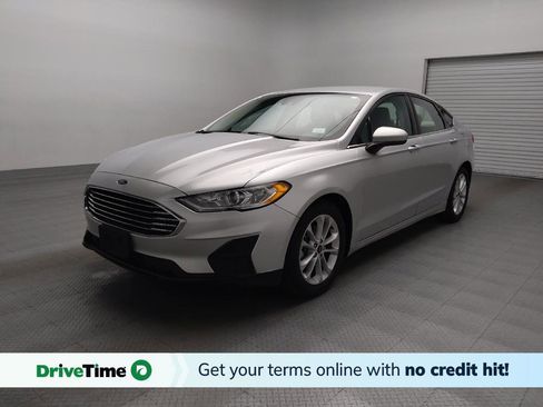 Used 2019 Ford Fusion SE image 1