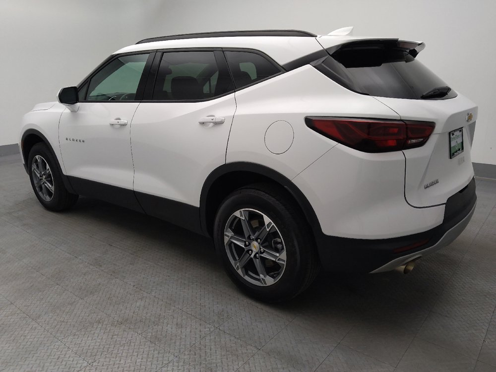 Used 2024 Chevrolet Blazer LT w/ Convenience Package FWD image 3