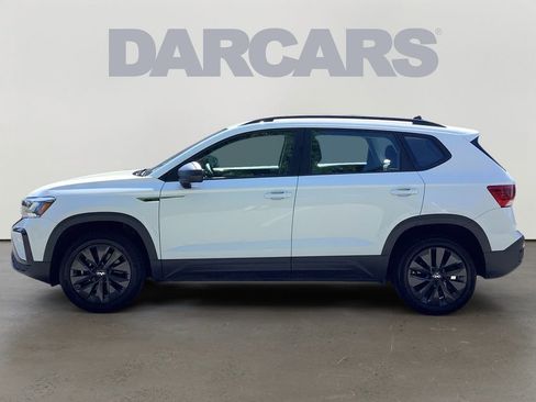 Used 2024 Volkswagen Taos S FWD image 4