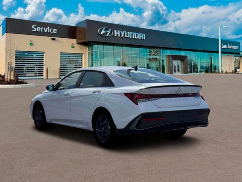 New 2026 Hyundai Elantra Sport FWD image 5