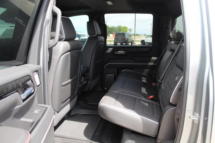 New 2026 GMC Sierra 2500 AT4X AWD/4WD image 10