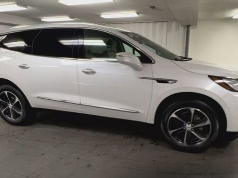 Certified 2021 Buick Enclave Essence w/ Sport Touring Edition image 2