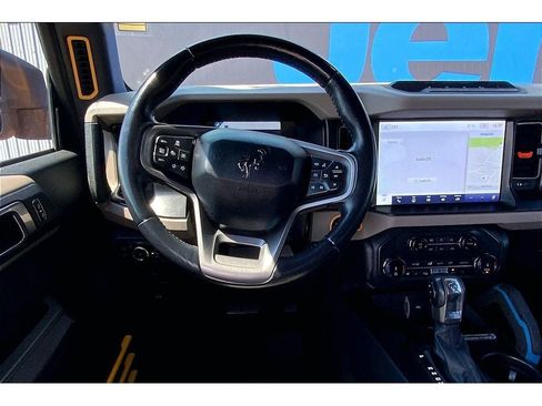 Used 2022 Ford Bronco Wildtrak AWD/4WD image 5
