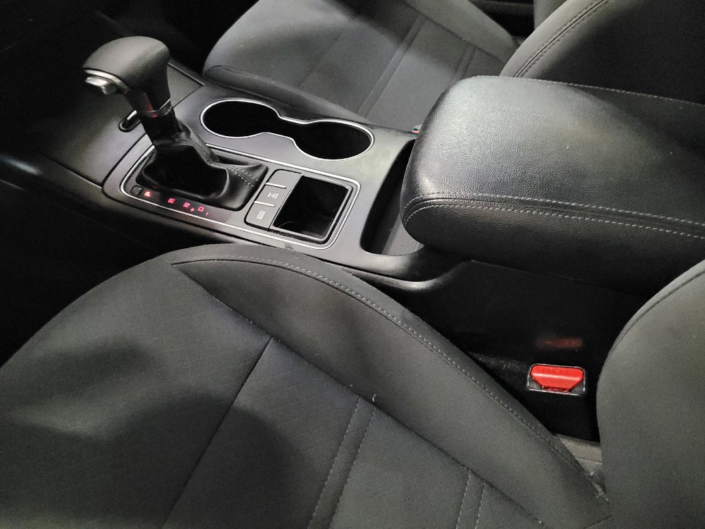 Used 2019 Kia Sorento AWD V6 image 26