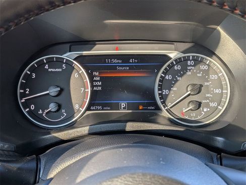 Used 2020 Nissan Sentra SR w/ Premium Package image 13