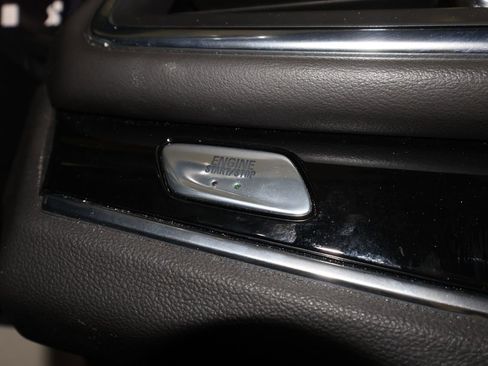 Certified 2024 Buick Enclave Avenir w/ Avenir Technology Package image 16