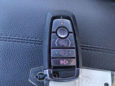 Used 2019 Ford Mustang GT Premium image 29