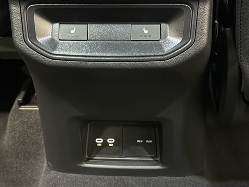 Used 2025 Volkswagen Atlas Cross Sport SEL R-Line AWD/4WD image 35