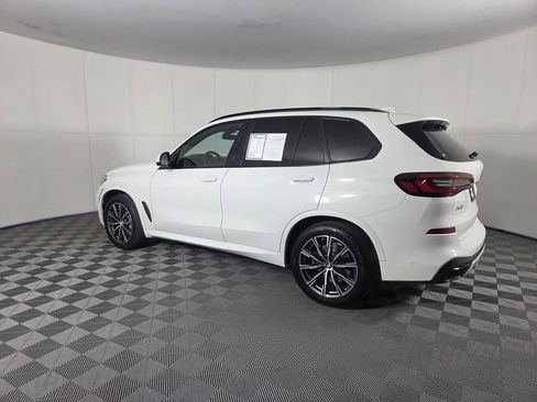 Used 2022 BMW X5 xDrive40i w/ M Sport Package AWD/4WD image 7