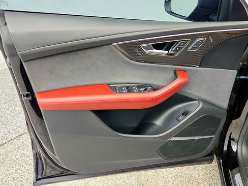 Used 2023 Audi SQ8 Prestige w/ Prestige Package image 11