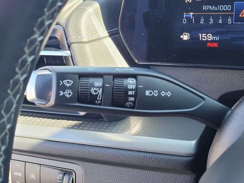 Used 2024 Chevrolet Traverse LT FWD image 17