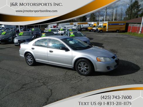 Used 2004 Dodge Stratus SE image 1
