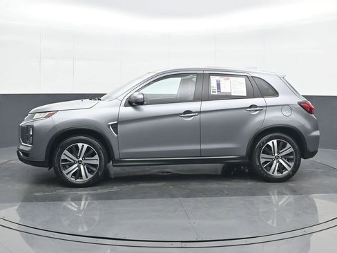 Used 2024 Mitsubishi Outlander Sport SE AWD/4WD image 3