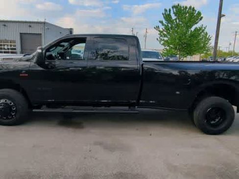 New 2026 RAM 3500 Big Horn AWD/4WD image 5