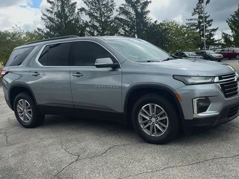 Certified 2023 Chevrolet Traverse LT image 2