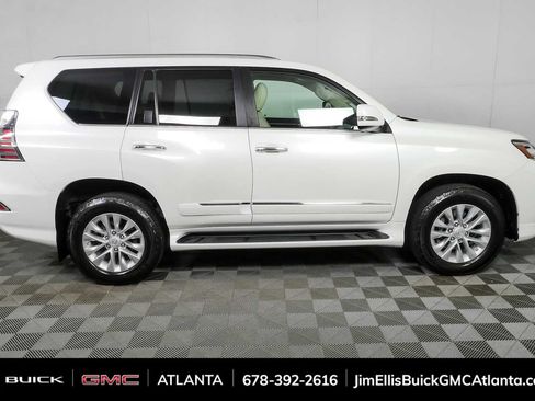 Used 2019 Lexus GX 460 Premium w/ Premium Package AWD/4WD image 2