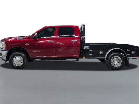 Used 2019 RAM 3500 Tradesman image 9