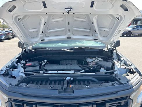 Used 2025 Chevrolet Silverado 1500 Custom w/ Turbomax Blackout Package AWD/4WD image 28