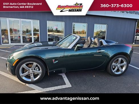 Used 2006 Pontiac Solstice Convertible w/ Premium Package image 9