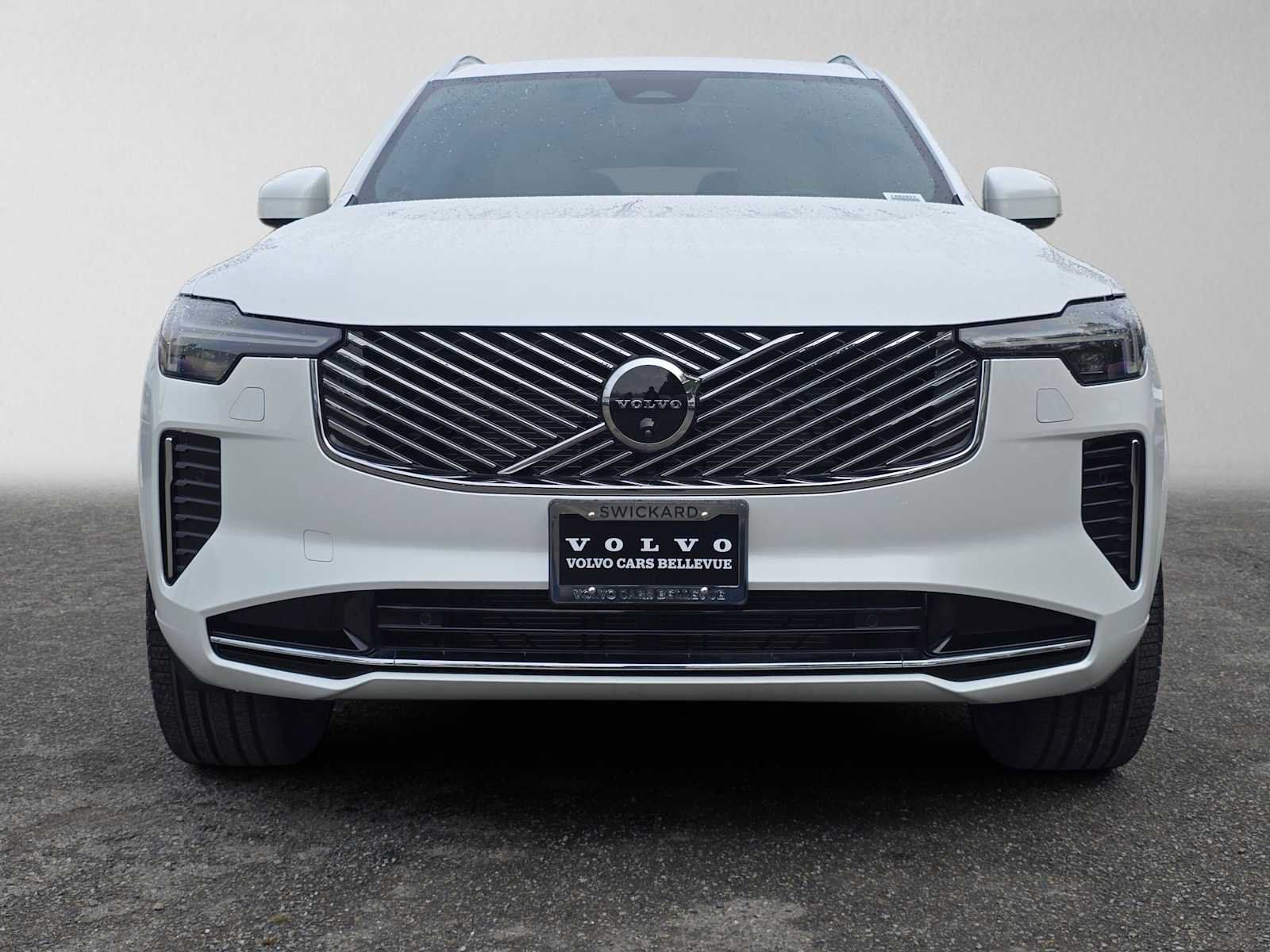 Used 2026 Volvo XC90 B6 Plus w/ Protection Package Premier AWD/4WD image 8