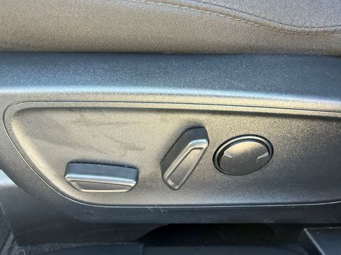 Used 2024 Ford Escape Active AWD/4WD image 30