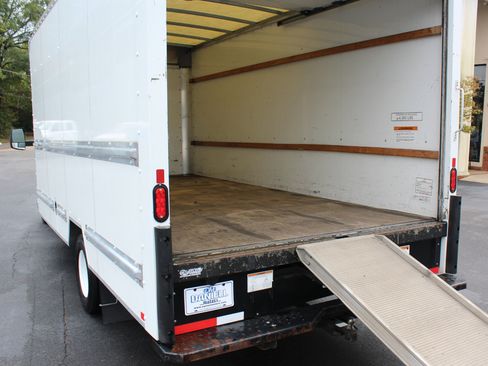 Used 2021 GMC Savana 3500 Extended w/ Power Convenience Package image 18