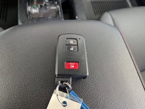 Used 2021 Toyota 4Runner Venture image 33