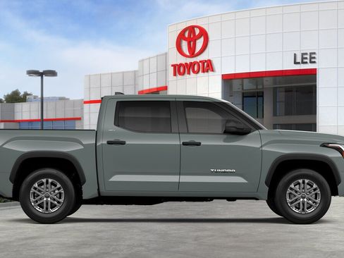 New 2026 Toyota Tundra SR5 w/ TRD Off-Road Package AWD/4WD image 12