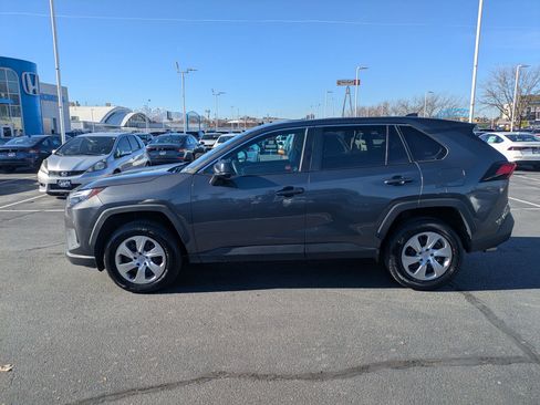 Used 2023 Toyota RAV4 LE image 9