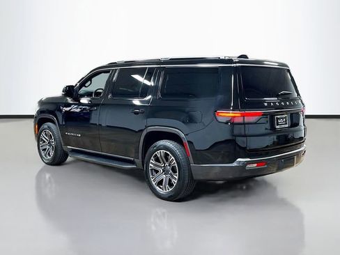 Used 2022 Jeep Wagoneer Series III w/ Flexible Seating Group image 5