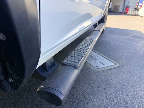Used 2022 RAM 1500 Warlock AWD/4WD image 12
