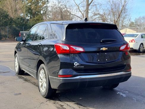 Used 2019 Chevrolet Equinox LT w/ Driver Convenience Package image 5