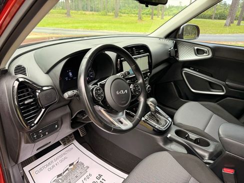 Used 2022 Kia Soul X-Line FWD image 13