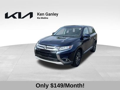 Used 2016 Mitsubishi Outlander SE