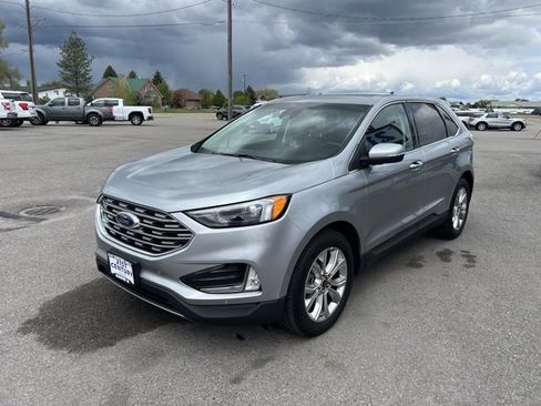 Used 2024 Ford Edge Titanium image 4