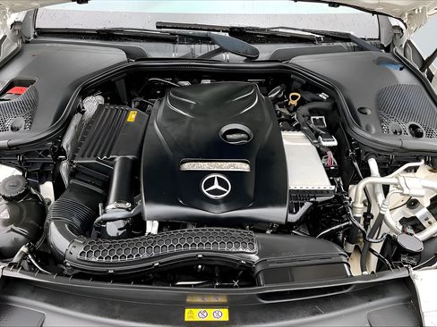 Used 2018 Mercedes-Benz E 300 image 28