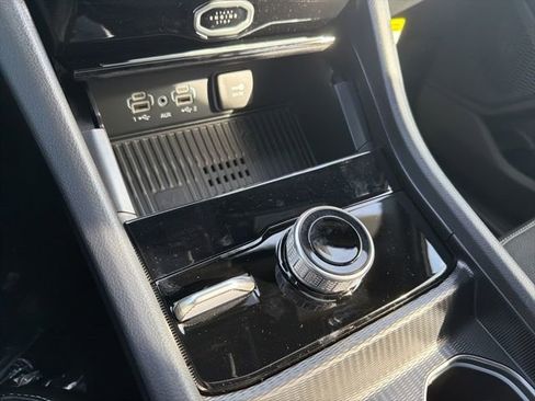 New 2026 Jeep Grand Cherokee Altitude image 15