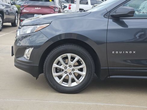 Used 2020 Chevrolet Equinox LS w/ LS Convenience Package FWD image 10